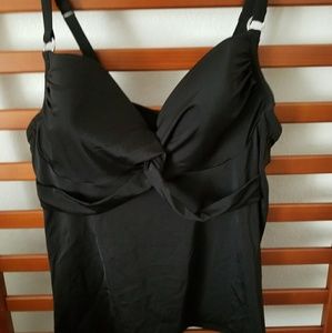 Lane Bryant tankini swim top. Size 40dd